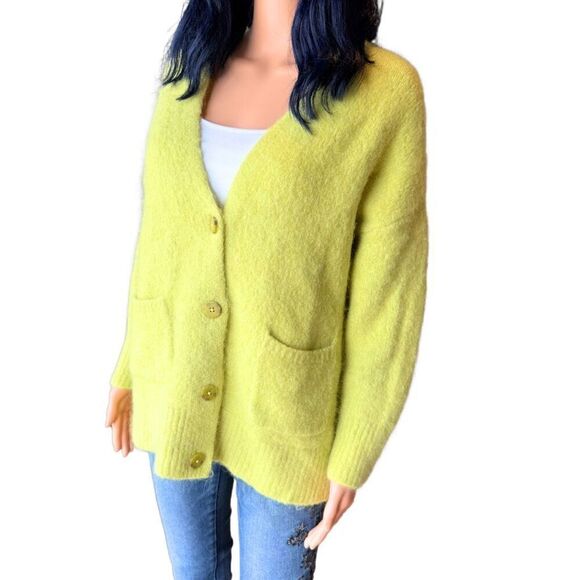 NEW UGG Women’s Joselyn Cardigan II Cozy Knit Size Medium Wool Alpaca Neon - Picture 4 of 8